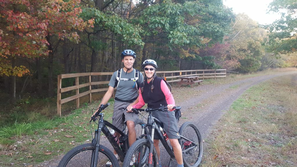 Poconos Fall Foliage Report - D&L Black Diamond Trail